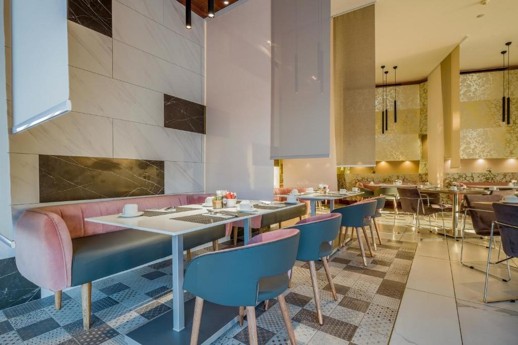 هتل رادیسون بلو سندتاون